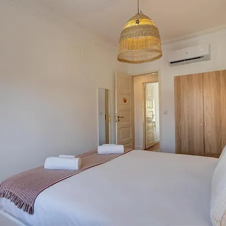Bright Tailor Made Flat With Ac In Areeiro Appartamento