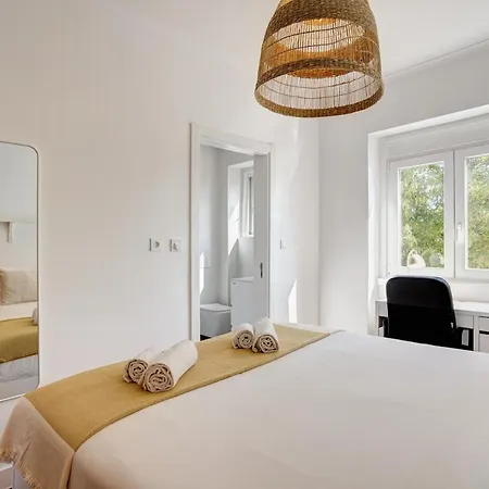 Appartamento Bright Tailor Made Flat With Ac In Areeiro Lisbona