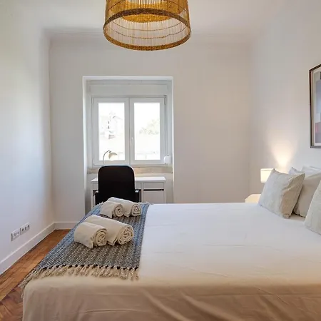 Appartamento Bright Tailor Made Flat With Ac In Areeiro Lisbona